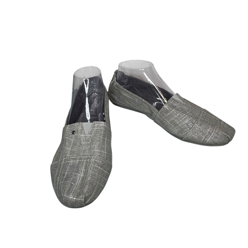 MadPole Women's Textured Gray Flats Size 10 EUC